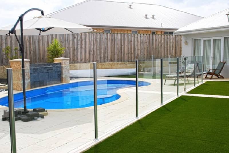 Glass pool fence Melbourne